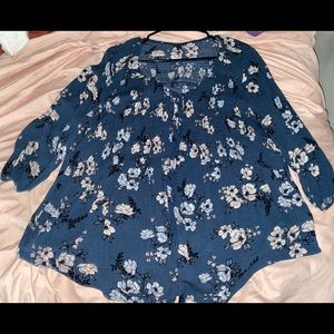 Floral print scoop neck blouse